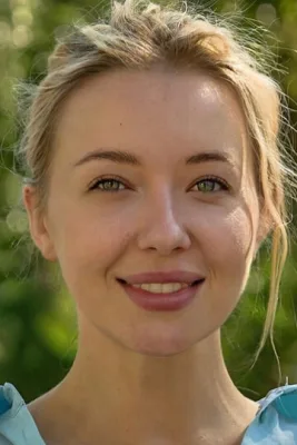 Полина Власенко